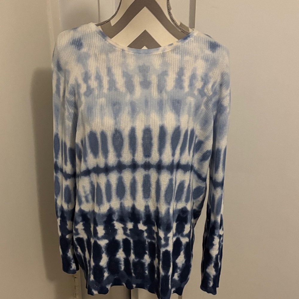 Blue and White Tie-Dye Long Sleeve Shirt